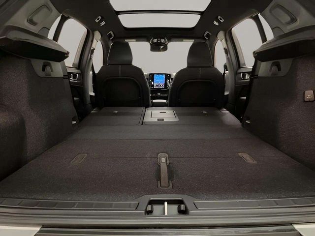 2025 Volvo XC40 B5 Plus Dark Theme Dallas TX