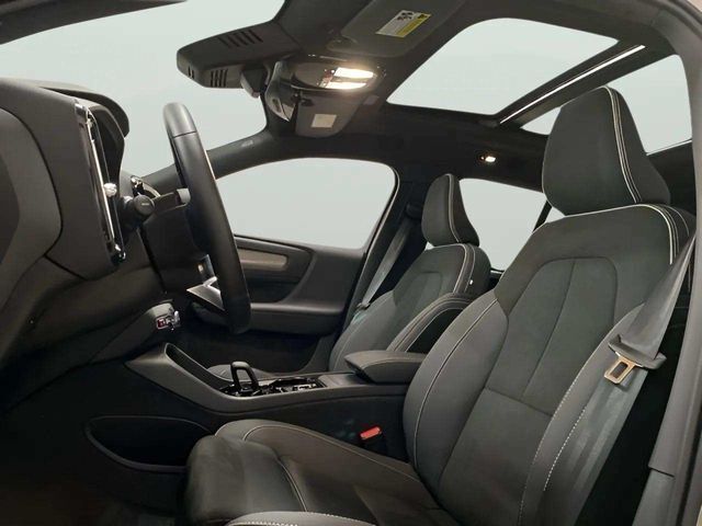 2025 Volvo XC40 B5 Plus Dark Theme Dallas TX