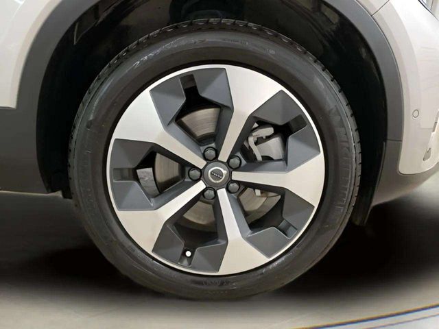 2025 Volvo XC40 B5 Plus Dark Theme Dallas TX