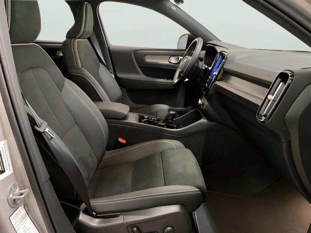 2025 Volvo XC40 B5 Plus Dark Theme Dallas TX