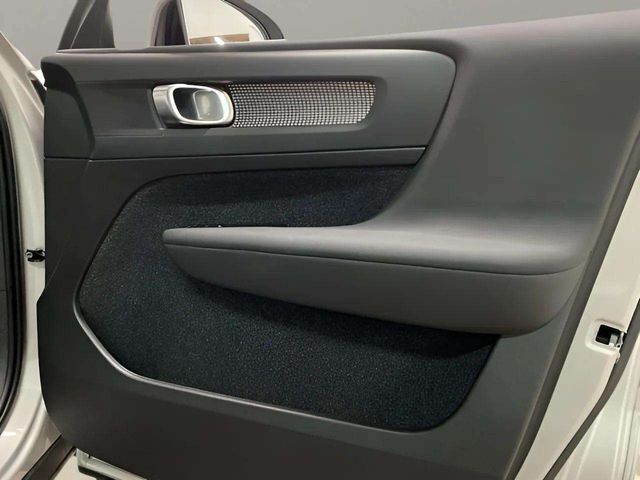 2025 Volvo XC40 B5 Plus Dark Theme Dallas TX