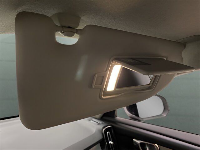 2025 Volvo XC40 B5 Plus Dark Theme Dallas TX