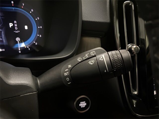 2025 Volvo XC40 B5 Plus Dark Theme Dallas TX