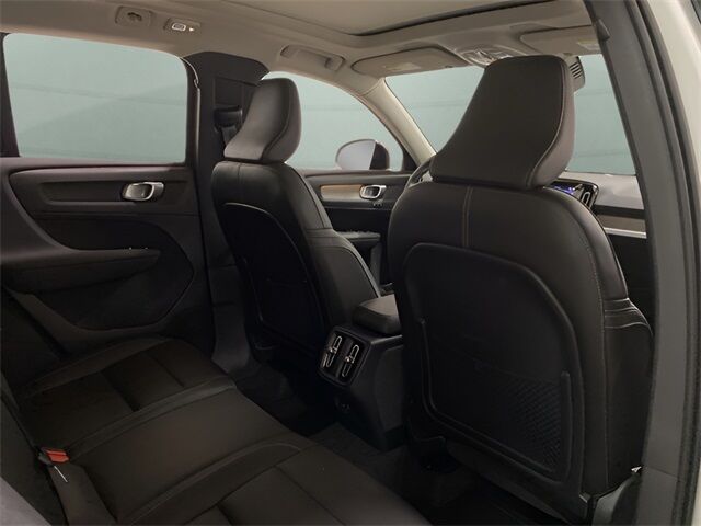 2025 Volvo XC40 B5 Plus Dark Theme Dallas TX