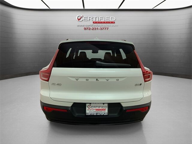 2025 Volvo XC40 B5 Plus Dark Theme Dallas TX