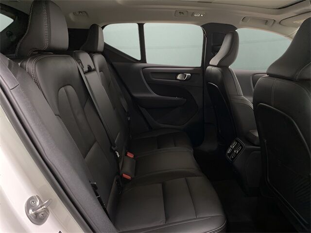 2025 Volvo XC40 B5 Plus Dark Theme Dallas TX