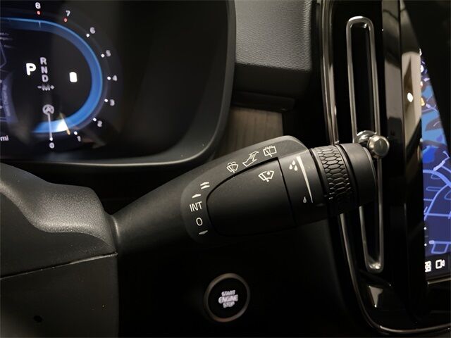 2025 Volvo XC40 B5 Plus Dark Theme Dallas TX