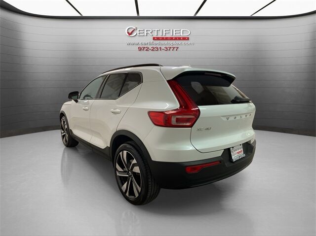 2025 Volvo XC40 B5 Plus Dark Theme Dallas TX