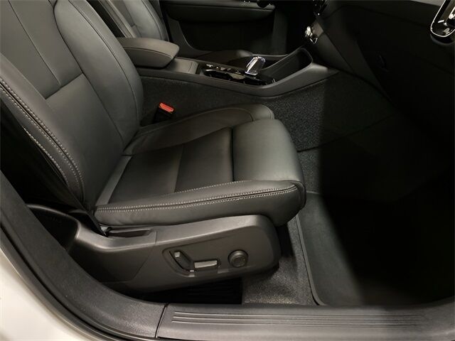 2025 Volvo XC40 B5 Plus Dark Theme Dallas TX