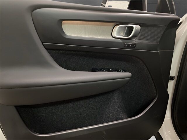 2025 Volvo XC40 B5 Plus Dark Theme Dallas TX