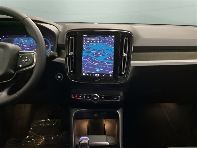 2025 Volvo XC40 B5 Plus Dark Theme Dallas TX