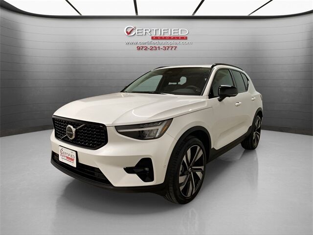 2025 Volvo XC40 B5 Plus Dark Theme Dallas TX
