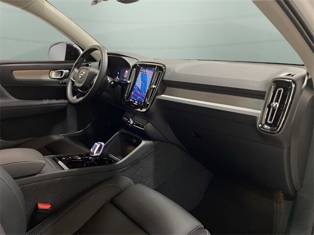 2025 Volvo XC40 B5 Plus Dark Theme Dallas TX