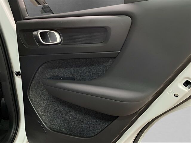 2025 Volvo XC40 B5 Plus Dark Theme Dallas TX