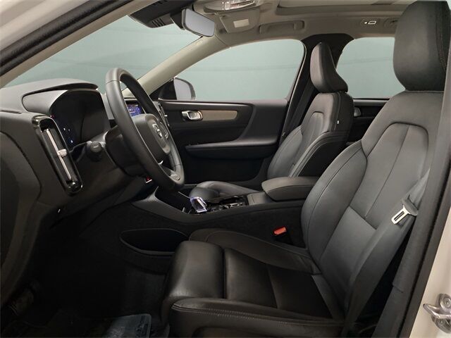 2025 Volvo XC40 B5 Plus Dark Theme Dallas TX