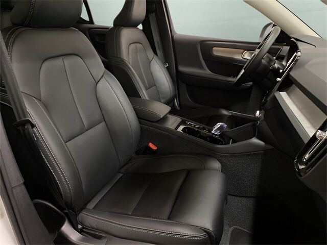 2025 Volvo XC40 B5 Plus Dark Theme Dallas TX