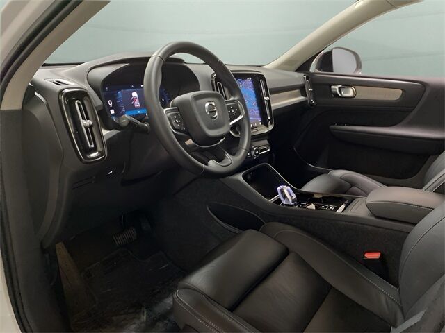 2025 Volvo XC40 B5 Plus Dark Theme Dallas TX