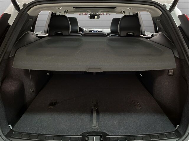 2025 Volvo XC40 B5 Plus Dark Theme Dallas TX