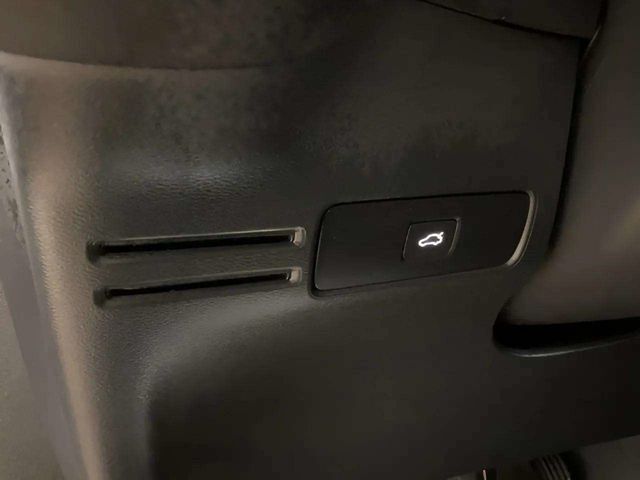 2025 Volvo XC40 B5 Plus Dark Theme Dallas TX