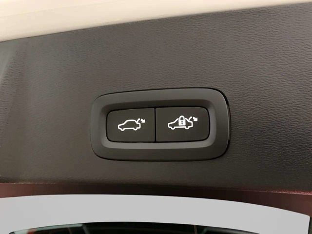 2025 Volvo XC40 B5 Plus Dark Theme Dallas TX