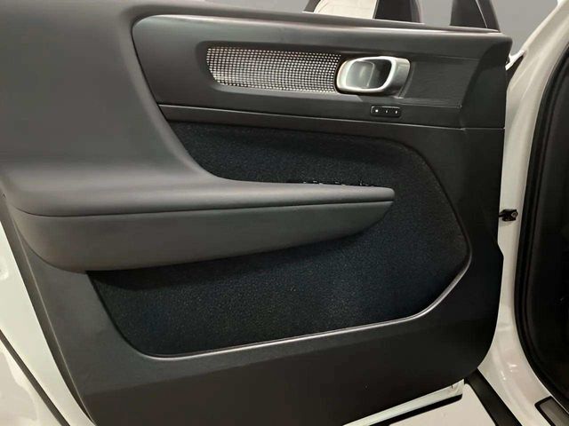 2025 Volvo XC40 B5 Plus Dark Theme Dallas TX
