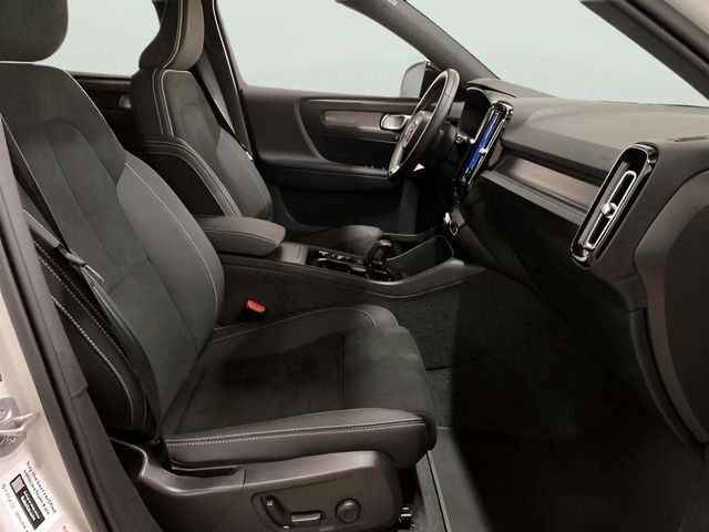 2025 Volvo XC40 B5 Plus Dark Theme Dallas TX