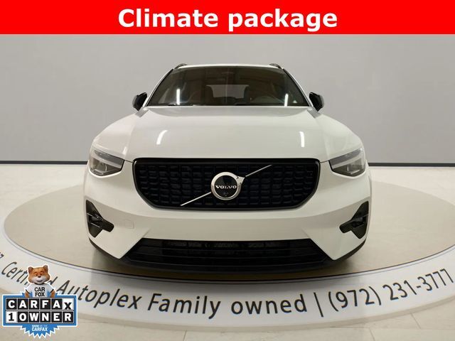 2025 Volvo XC40