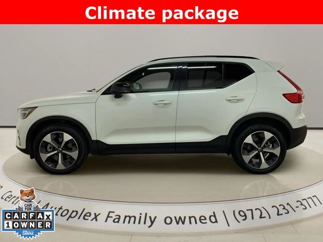 2025 Volvo XC40