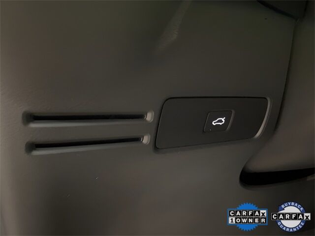 2025 Volvo XC40 B5 Plus Dark Theme Dallas TX