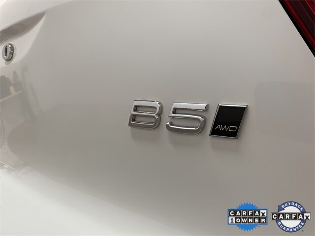 2025 Volvo XC40 B5 Plus Dark Theme Dallas TX