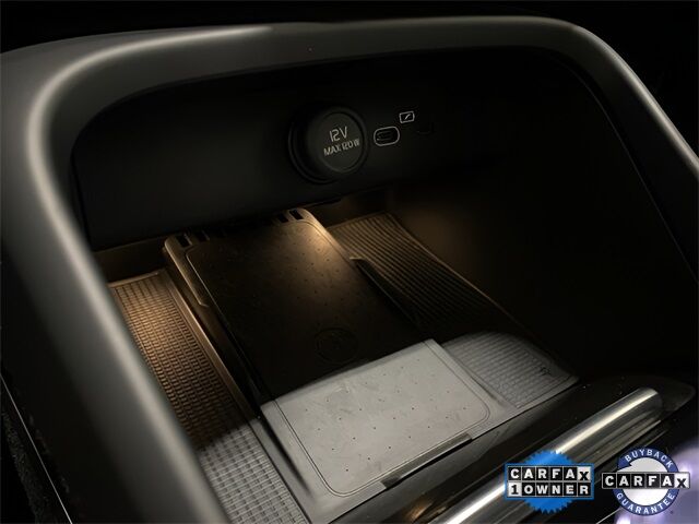 2025 Volvo XC40 B5 Plus Dark Theme Dallas TX