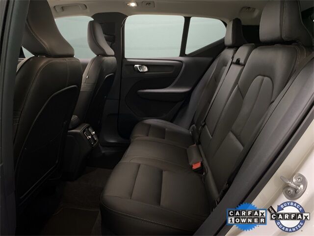 2025 Volvo XC40 B5 Plus Dark Theme Dallas TX