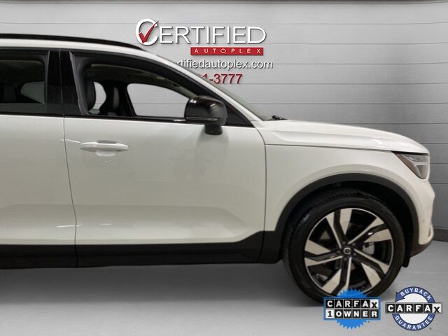 2025 Volvo XC40 B5 Plus Dark Theme Dallas TX