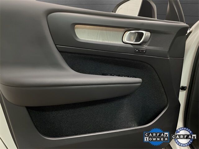 2025 Volvo XC40 B5 Plus Dark Theme Dallas TX