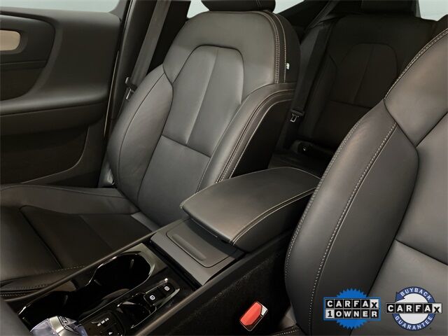 2025 Volvo XC40 B5 Plus Dark Theme Dallas TX