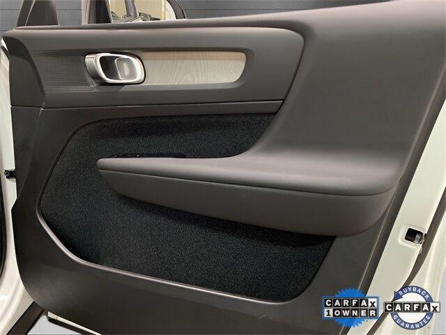 2025 Volvo XC40 B5 Plus Dark Theme Dallas TX