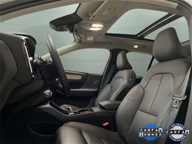 2025 Volvo XC40 B5 Plus Dark Theme Dallas TX