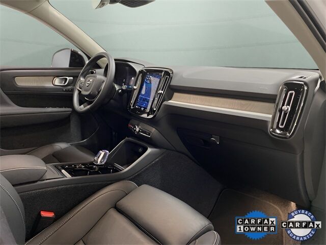 2025 Volvo XC40 B5 Plus Dark Theme Dallas TX