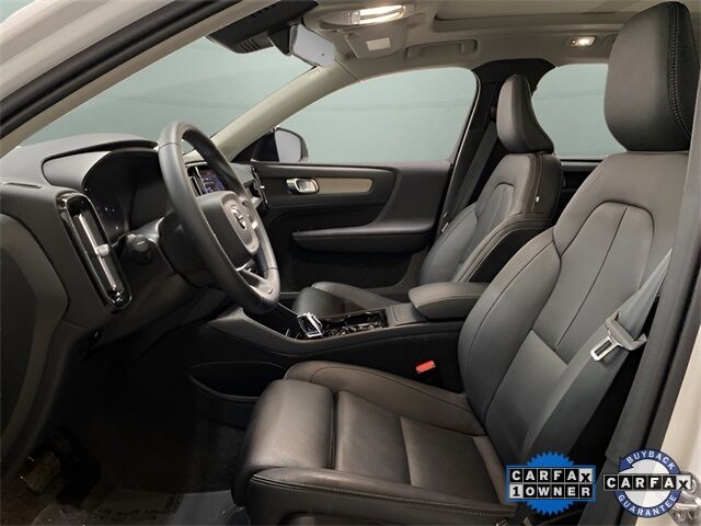 2025 Volvo XC40 B5 Plus Dark Theme Dallas TX