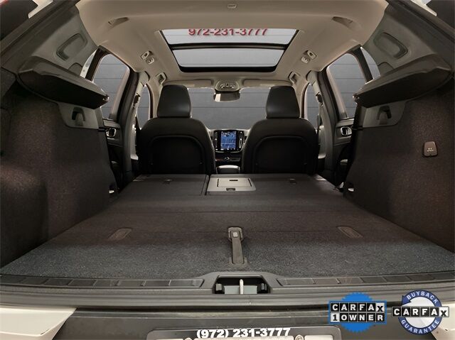 2025 Volvo XC40 B5 Plus Dark Theme Dallas TX