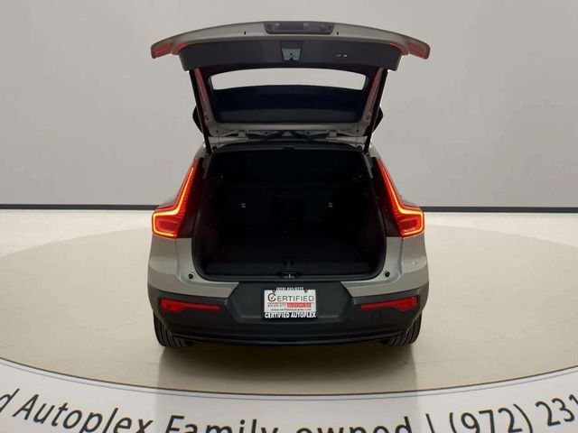 2025 Volvo XC40 B5 Plus Dark Theme Dallas TX