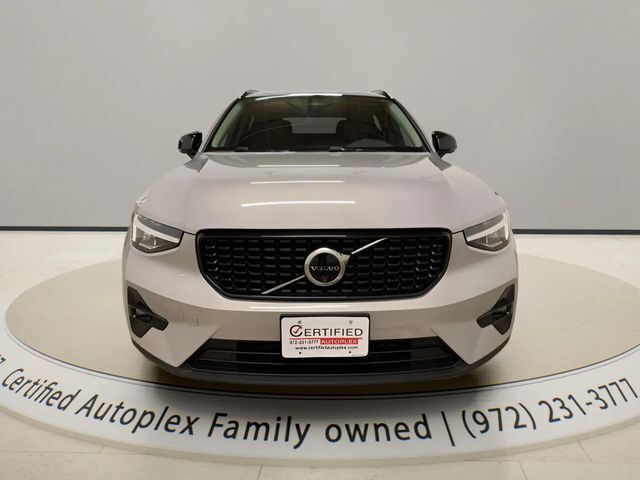 2025 Volvo XC40 B5 Plus Dark Theme Dallas TX