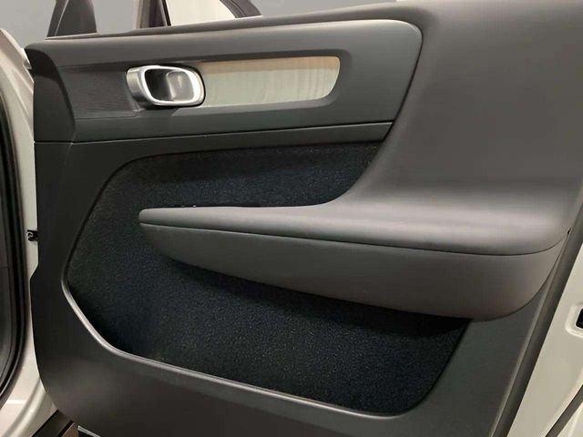 2025 Volvo XC40 B5 Plus Dark Theme Dallas TX