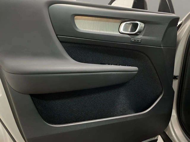 2025 Volvo XC40 B5 Plus Dark Theme Dallas TX
