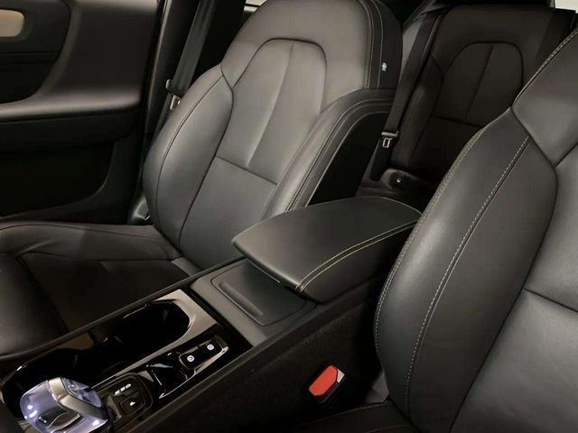 2025 Volvo XC40 B5 Plus Dark Theme Dallas TX