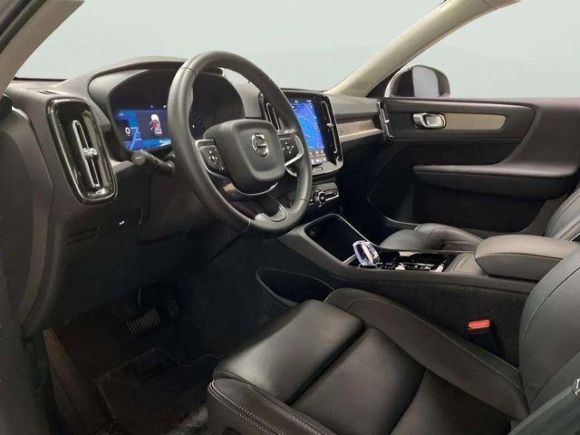 2025 Volvo XC40 B5 Plus Dark Theme Dallas TX