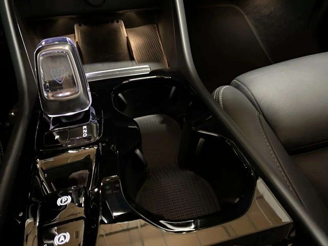 2025 Volvo XC40 B5 Plus Dark Theme Dallas TX