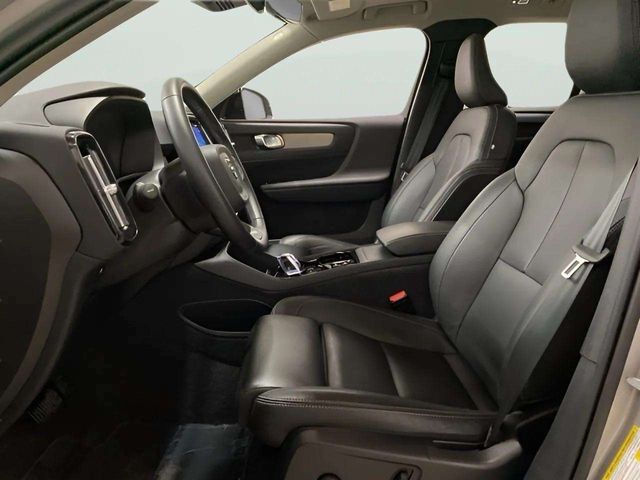 2025 Volvo XC40 B5 Plus Dark Theme Dallas TX