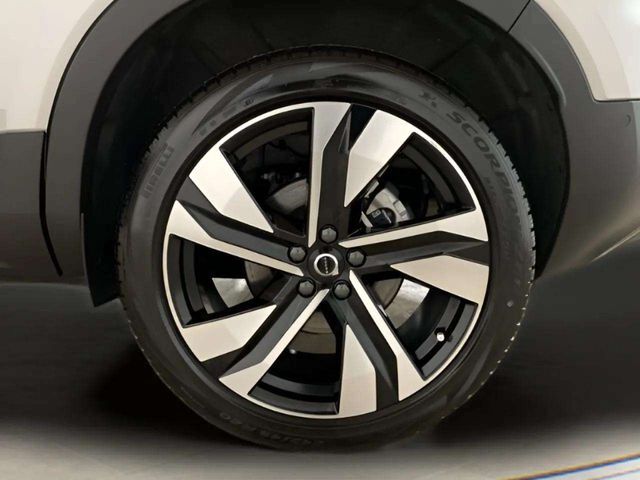 2025 Volvo XC40 B5 Plus Dark Theme Dallas TX