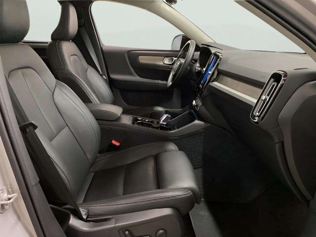 2025 Volvo XC40 B5 Plus Dark Theme Dallas TX